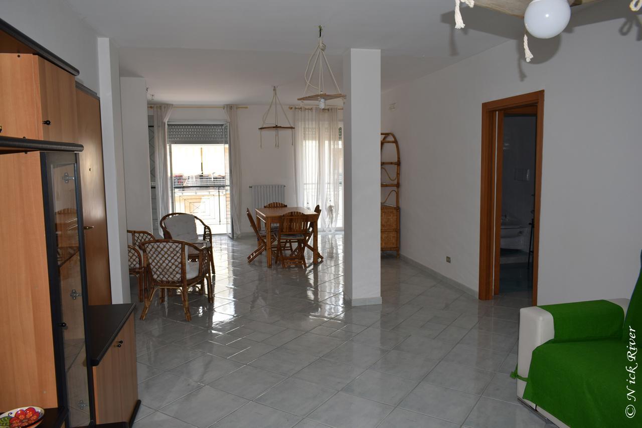 Vacation House A Mola Di Bari Apartment Luaran gambar