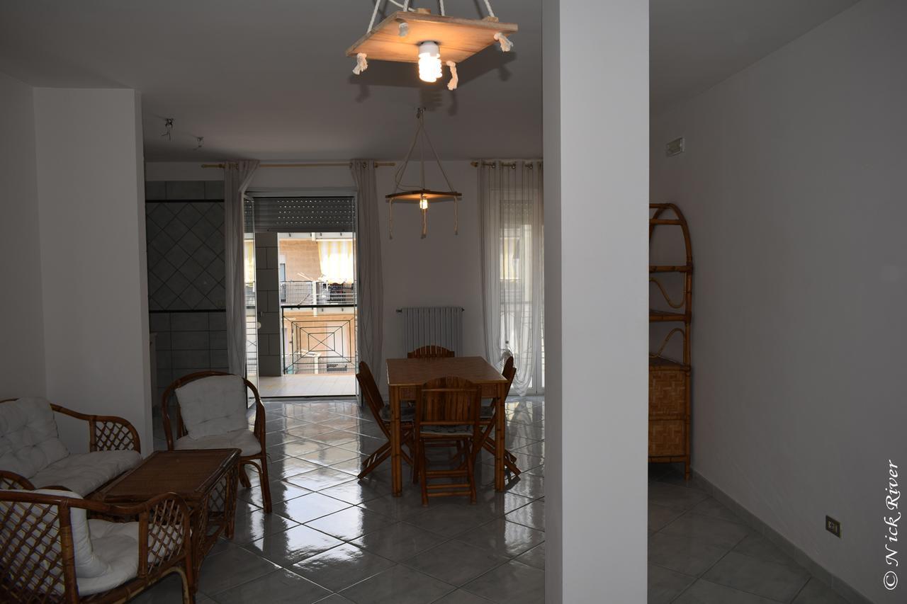 Vacation House A Mola Di Bari Apartment Luaran gambar